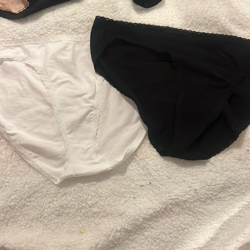 Jenni core underwear tabl